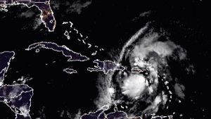 Hurricane-Isaias-Threatening-Florida-Businesses